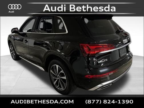 2024 Audi Q5 45 S line Premium