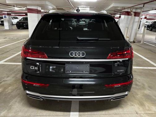 2024 Audi Q5 45 S line Premium