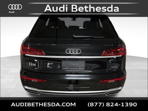 2024 Audi Q5 45 S line Premium