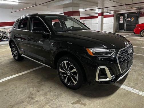 2024 Audi Q5 45 S line Premium