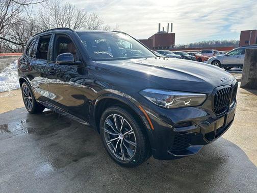 2023 BMW X5 M50i