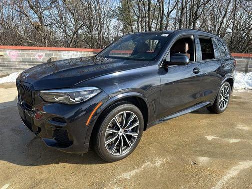 2023 BMW X5 M50i