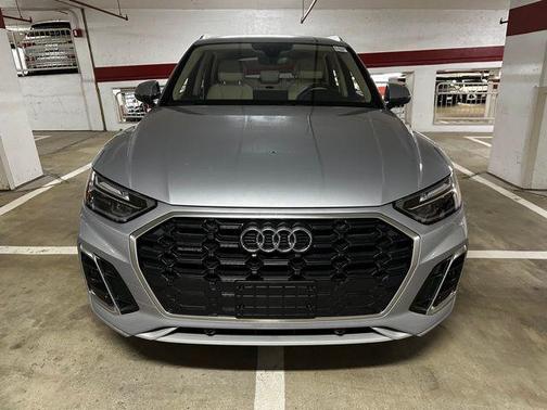 2024 Audi Q5 45 S line Premium