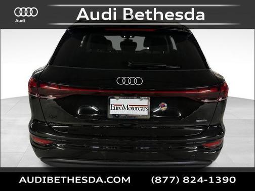 2025 Audi Q6 e-tron Premium Plus quattro