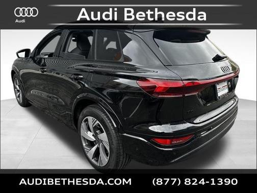 2025 Audi Q6 e-tron Prestige quattro