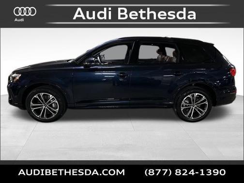 2025 Audi Q7 45 Premium Plus