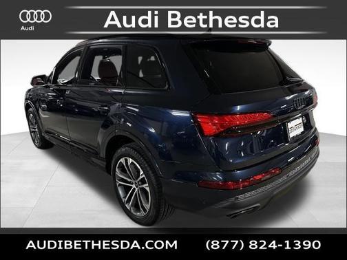 2025 Audi Q7 45 Premium Plus