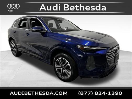 Navarra Blue Metallic 2025 Audi Q5 Premium TFSI quattro S tronic