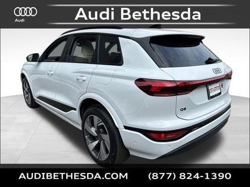 2025 Audi Q6 e-tron Premium Plus quattro