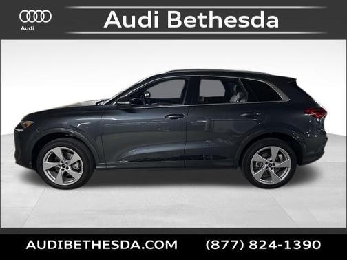 Tambora Gray Metallic 2026 Audi Q5 Premium Plus TFSI quattro S tronic