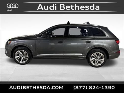 2021 Audi Q7 45 Premium Plus