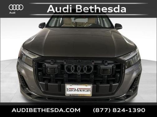 2025 Audi Q7 55 Premium Plus