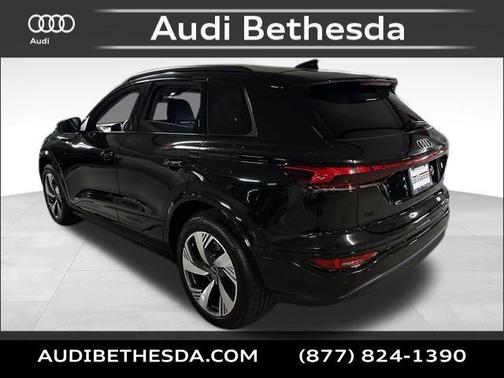 2025 Audi Q6 e-tron Premium Plus quattro