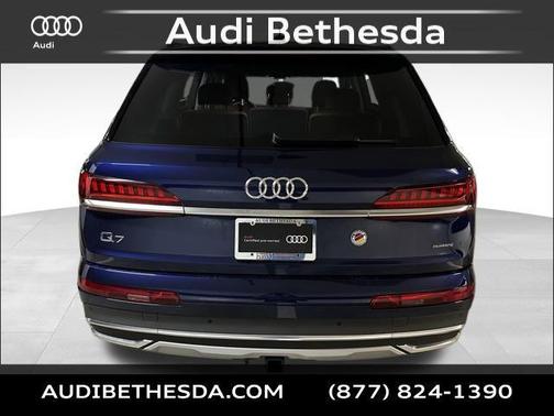 2024 Audi Q7 45 Premium Plus