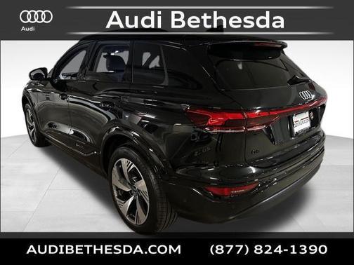 2025 Audi Q6 e-tron Premium Plus quattro