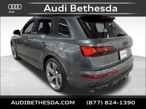 Daytona Gray 2026 Audi Q7 55 Prestige