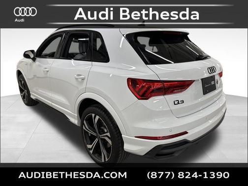 2024 Audi Q3 45 S line Premium Plus