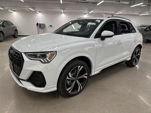 2024 Audi Q3 45 S line Premium Plus