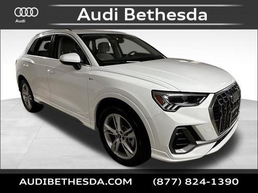 2024 Audi Q3 45 S line Premium Plus