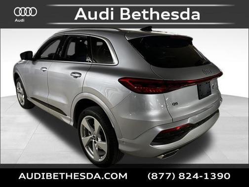 Florett Silver Metallic 2026 Audi Q5 Premium Plus TFSI quattro S tronic
