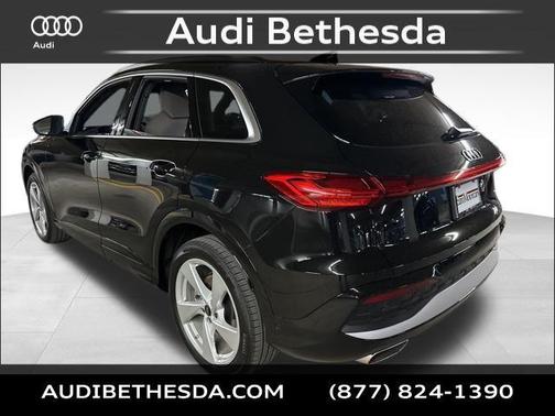 2025 Audi Q5 Prestige TFSI quattro S tronic