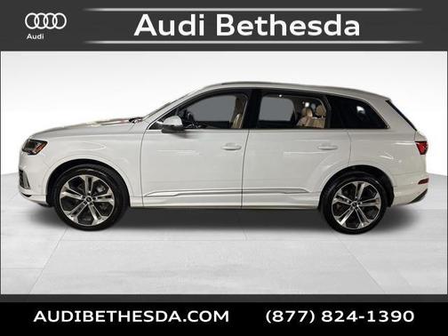 2023 Audi Q7 55 Premium Plus