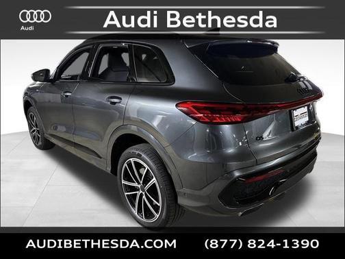 Daytona Gray 2026 Audi Q5 Premium Plus TFSI quattro S tronic