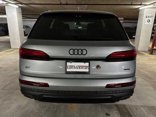 2025 Audi Q7 55 Premium Plus