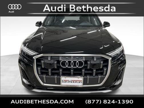 2025 Audi Q7 55 Premium Plus