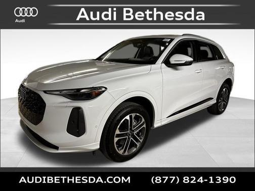 2025 Audi Q5 Premium TFSI quattro S tronic