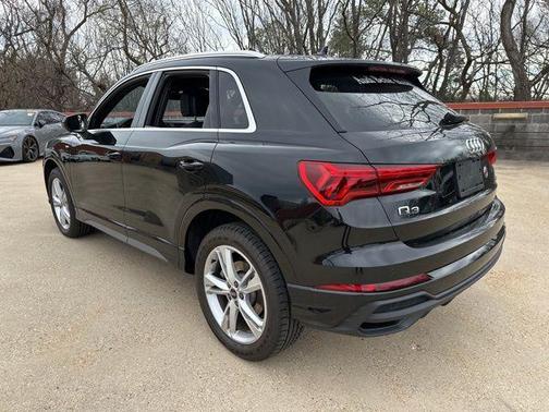 2024 Audi Q3 Premium 45 TFSI S line quattro Tiptronic