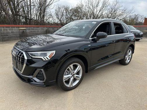 2024 Audi Q3 Premium 45 TFSI S line quattro Tiptronic