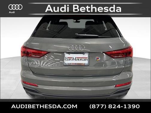 2024 Audi Q3 Premium 45 TFSI S line quattro Tiptronic