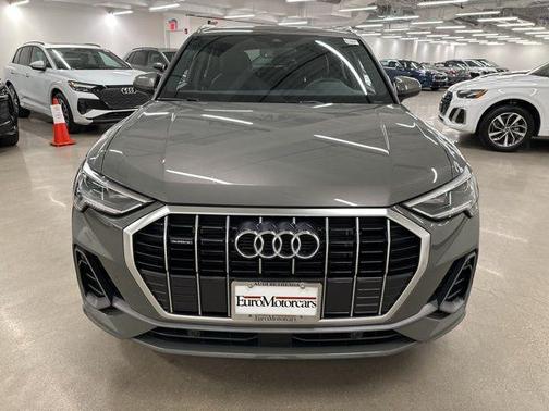 2024 Audi Q3 Premium 45 TFSI S line quattro Tiptronic
