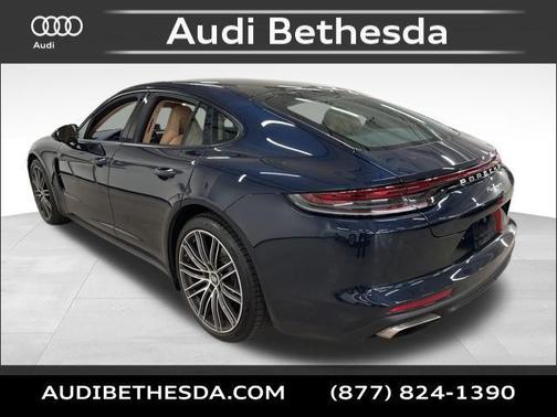 2021 Porsche Panamera 4