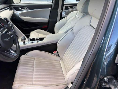 2023 Genesis G70 2.0T RWD