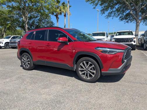 2023 Toyota Corolla Cross XLE