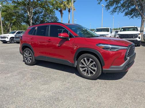 2023 Toyota Corolla Cross XLE