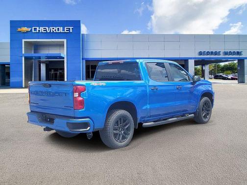 2025 Chevrolet Silverado 1500 Custom