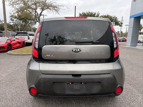 2016 Kia Soul Base