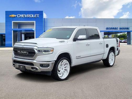 Bright White Clearcoat 2022 RAM 1500 Limited