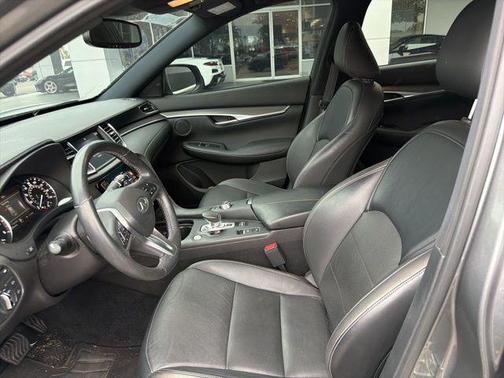 2022 INFINITI QX50 LUXE