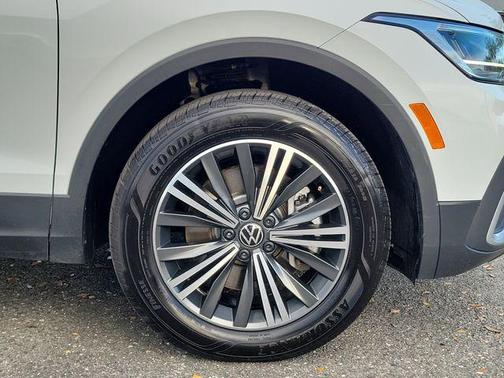 2024 Volkswagen Tiguan 2.0T Wolfsburg Edition