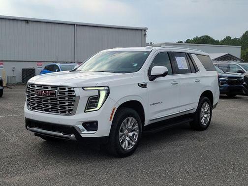 Summit White 2025 GMC Yukon Denali