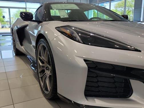 Blade Silver Metallic 2026 Chevrolet Corvette Z06