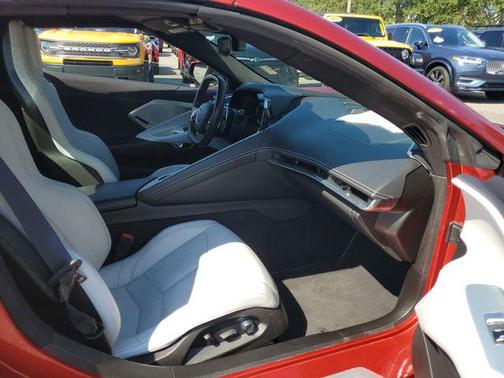 2022 Chevrolet Corvette Stingray w/2LT
