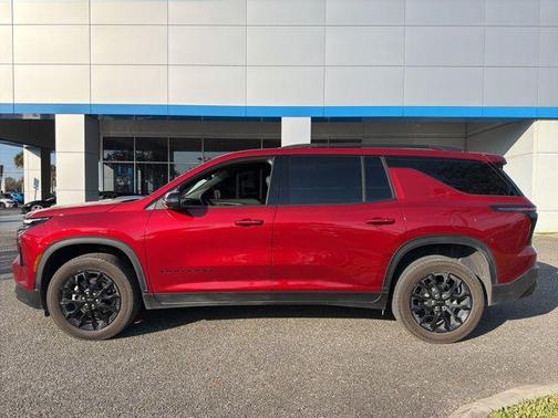 2024 Chevrolet Traverse LT