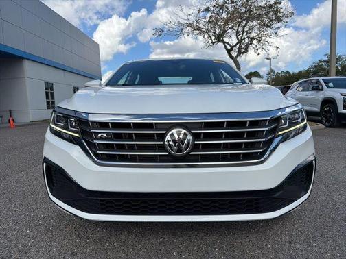 2021 Volkswagen Passat 2.0T R-Line