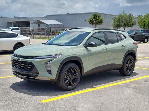 Cacti Green 2026 Chevrolet Trax FWD ACTIV