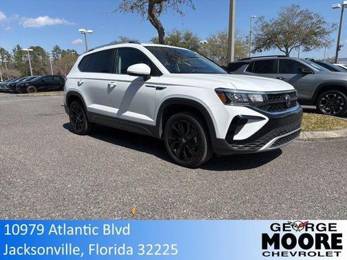 2024 Volkswagen Taos 1.5T SE